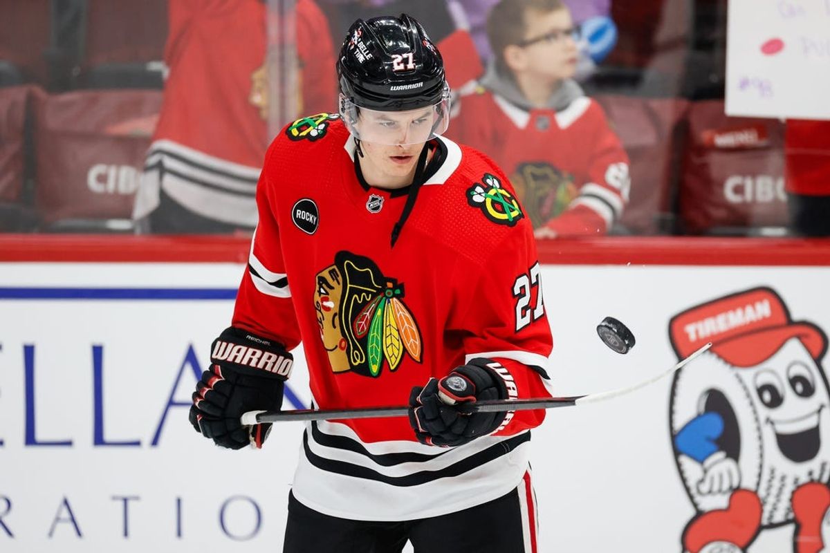 Blackhawks F Lukas Reichel signs 2-year, $2.4M extension