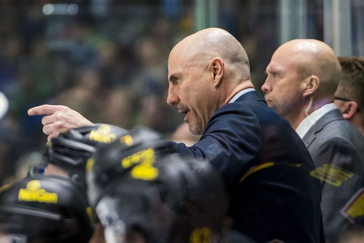 Bowness, Brunette and Tocchet finalists for coaching honor