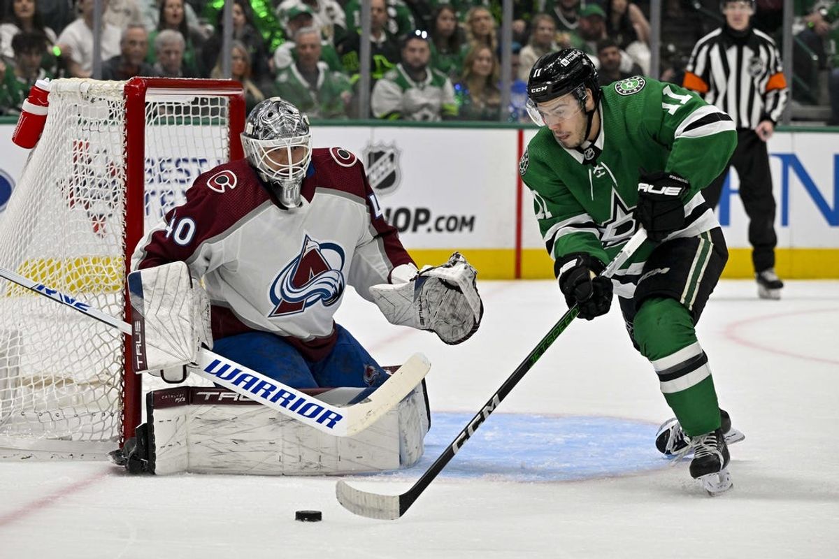 Avs erase 3-goal deficit in Game 1, top Stars in OT